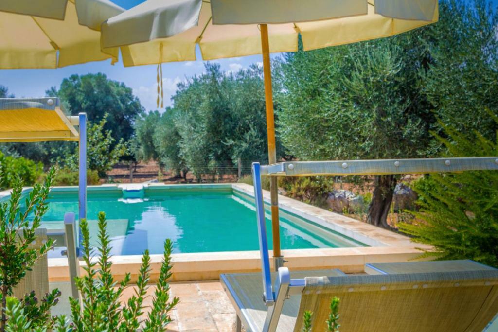 Villa Franchino Остуни Екстериор снимка