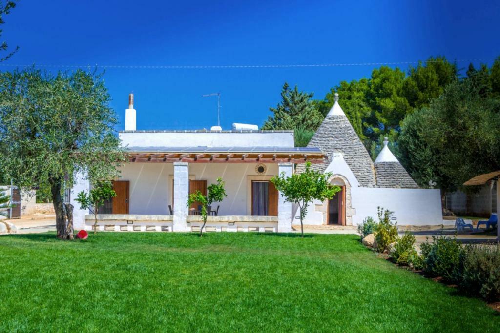 Villa Franchino Остуни Екстериор снимка